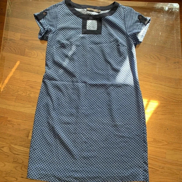 Outback Red Shift Dress with Square Cutout - Picture 3 of 8